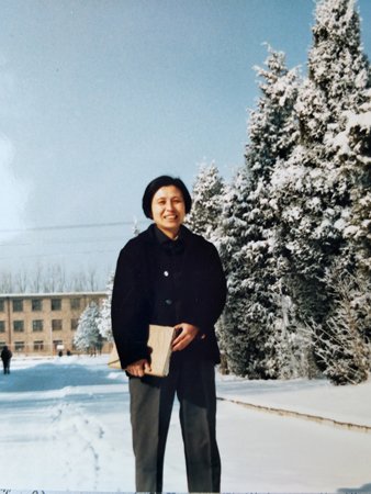 人大常委会主任王伟中在我校调研时强调